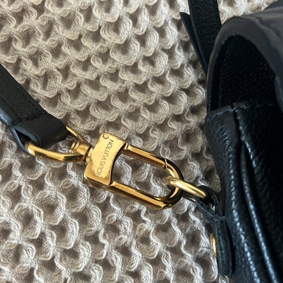 Auth Louis Vuitton Monogram Empreinte Black Leather Pochette Metis Crossbody - Picture 12 of 17